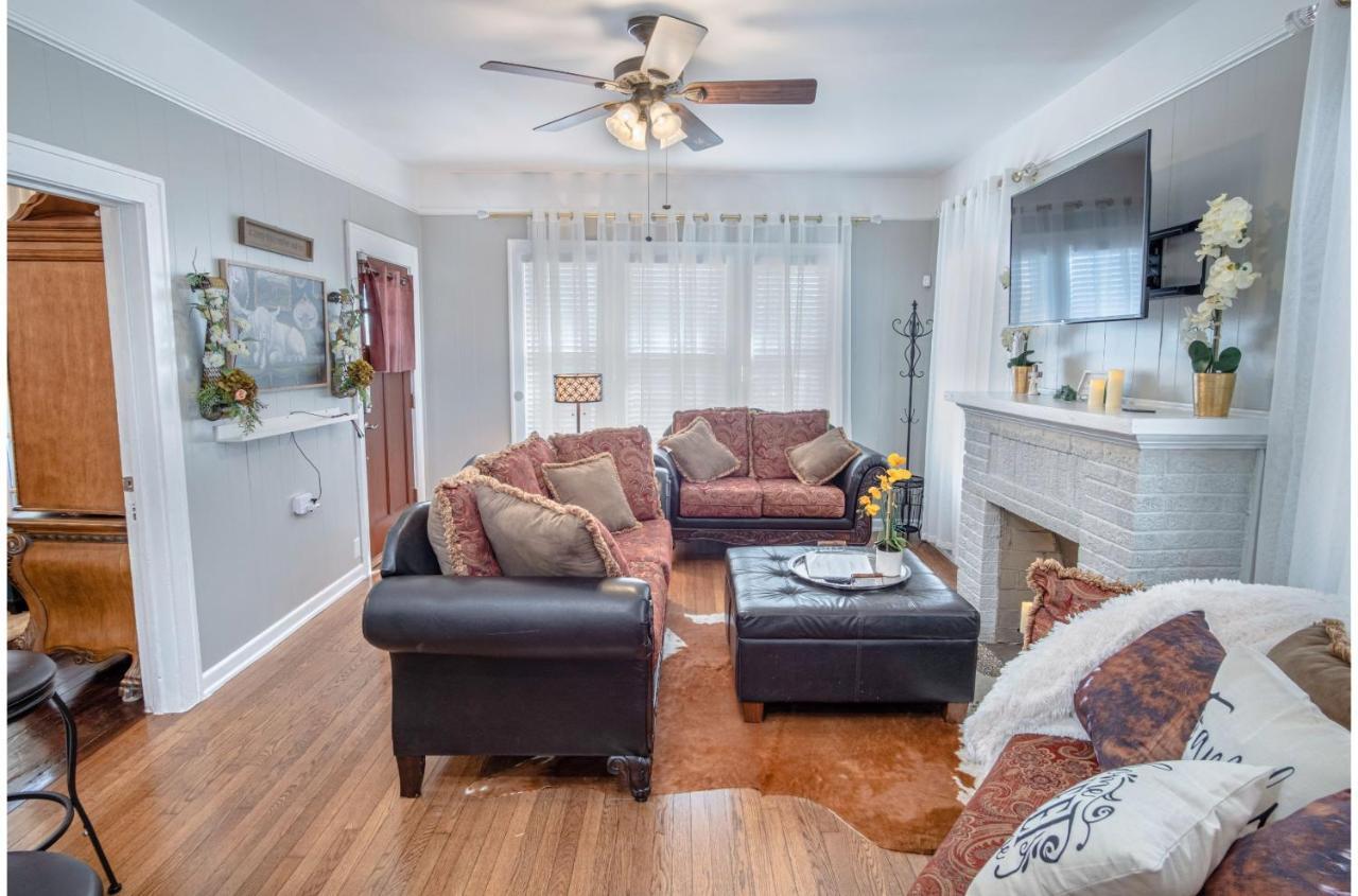 Stunning 3 Bedroom Home Near Dt Alamodome - Riverwalk ซานอันโตนิโอ ภายนอก รูปภาพ
