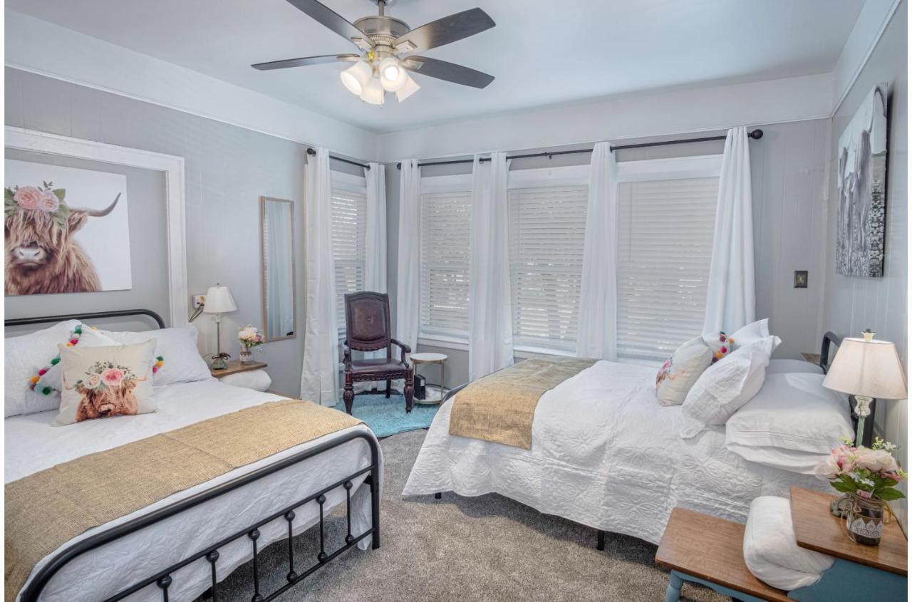 Stunning 3 Bedroom Home Near Dt Alamodome - Riverwalk ซานอันโตนิโอ ภายนอก รูปภาพ