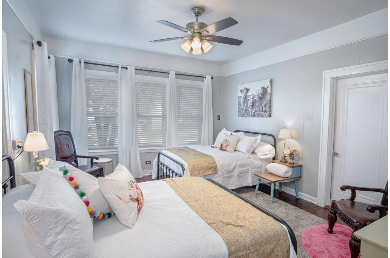 Stunning 3 Bedroom Home Near Dt Alamodome - Riverwalk ซานอันโตนิโอ ภายนอก รูปภาพ